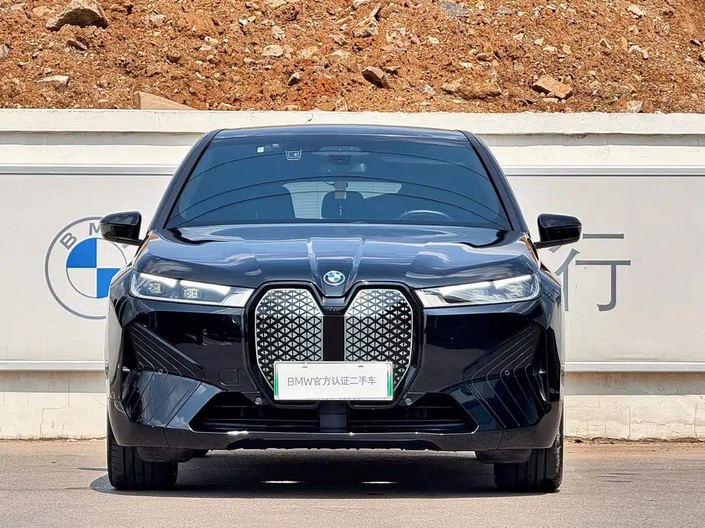 BMW iX 2023 Facelift xDrive40 — миниатюра 2