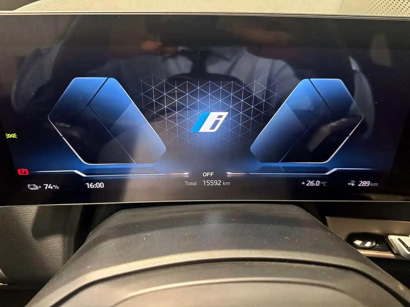 BMW iX 2023 Facelift xDrive40 — миниатюра 13