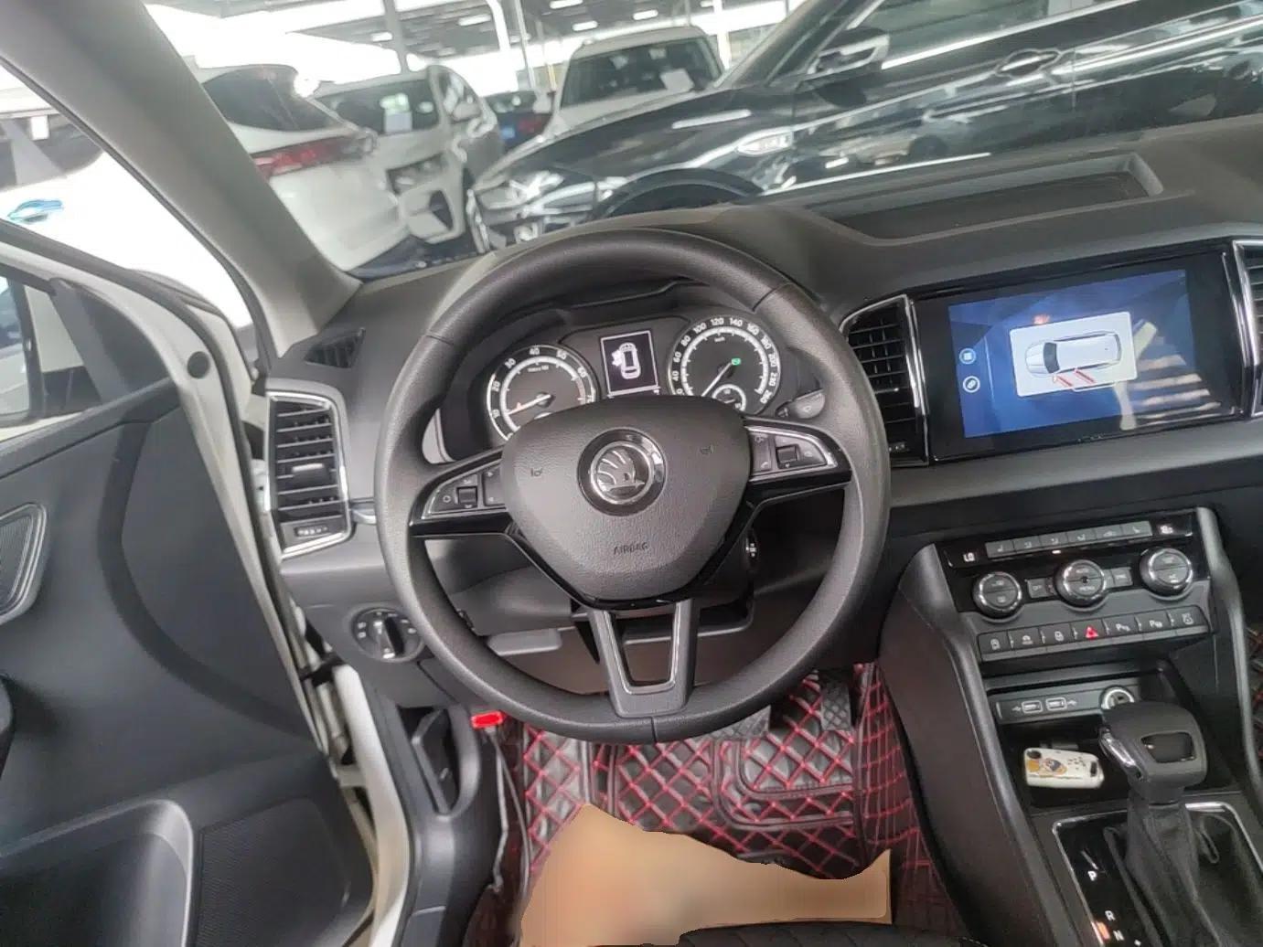 Skoda Karoq 2019 TSI280 Smart Drive Elite Edition China V Standard — миниатюра 18