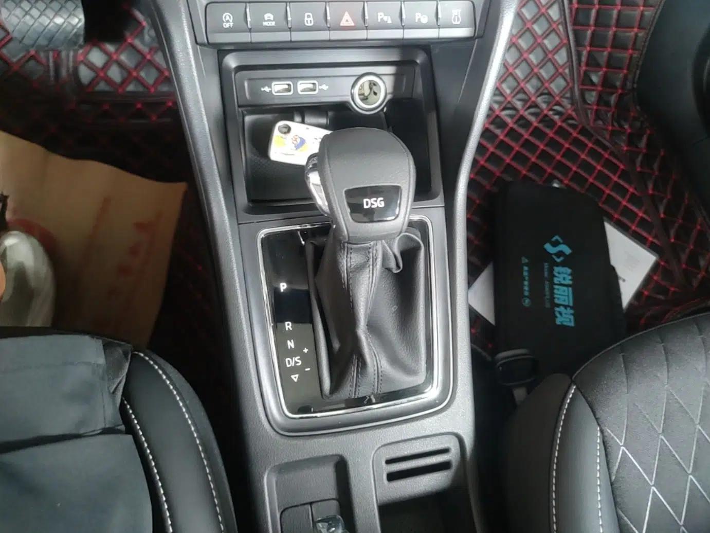 Skoda Karoq 2019 TSI280 Smart Drive Elite Edition China V Standard — миниатюра 21