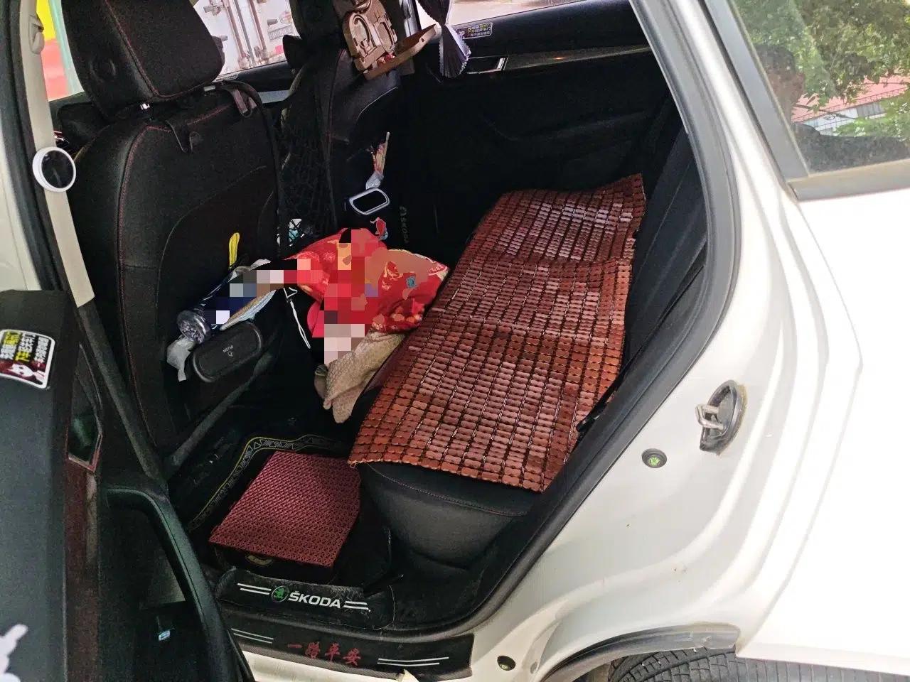 Skoda Karoq 2022 TSI280 Luxury Edition — миниатюра 17