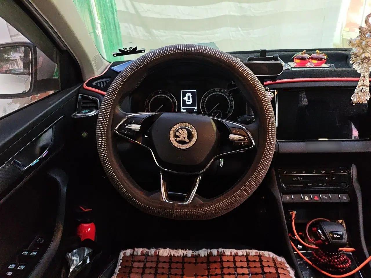 Skoda Karoq 2022 TSI280 Luxury Edition — миниатюра 10