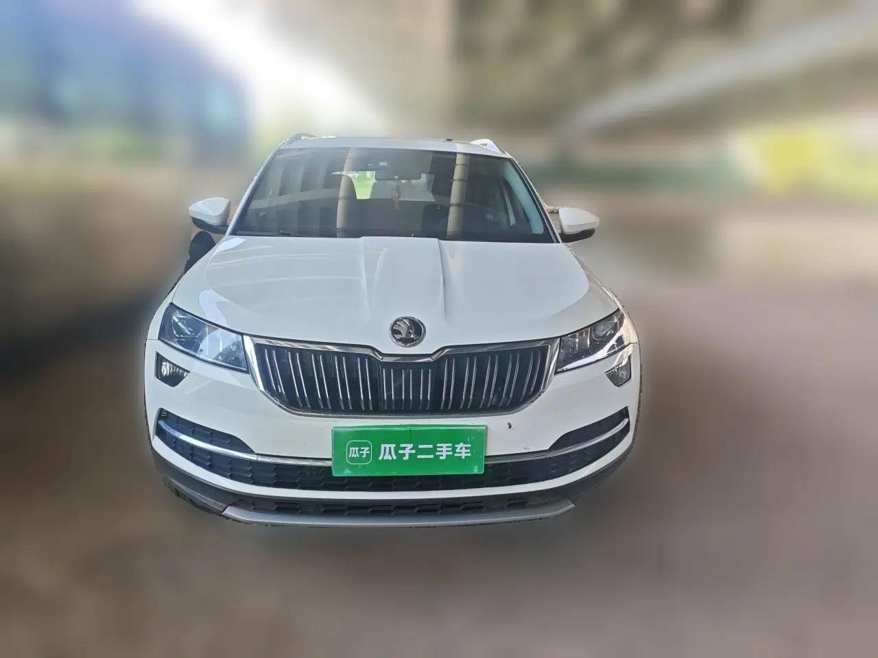 Skoda Karoq 2021 TSI280 Luxury Edition — миниатюра 2