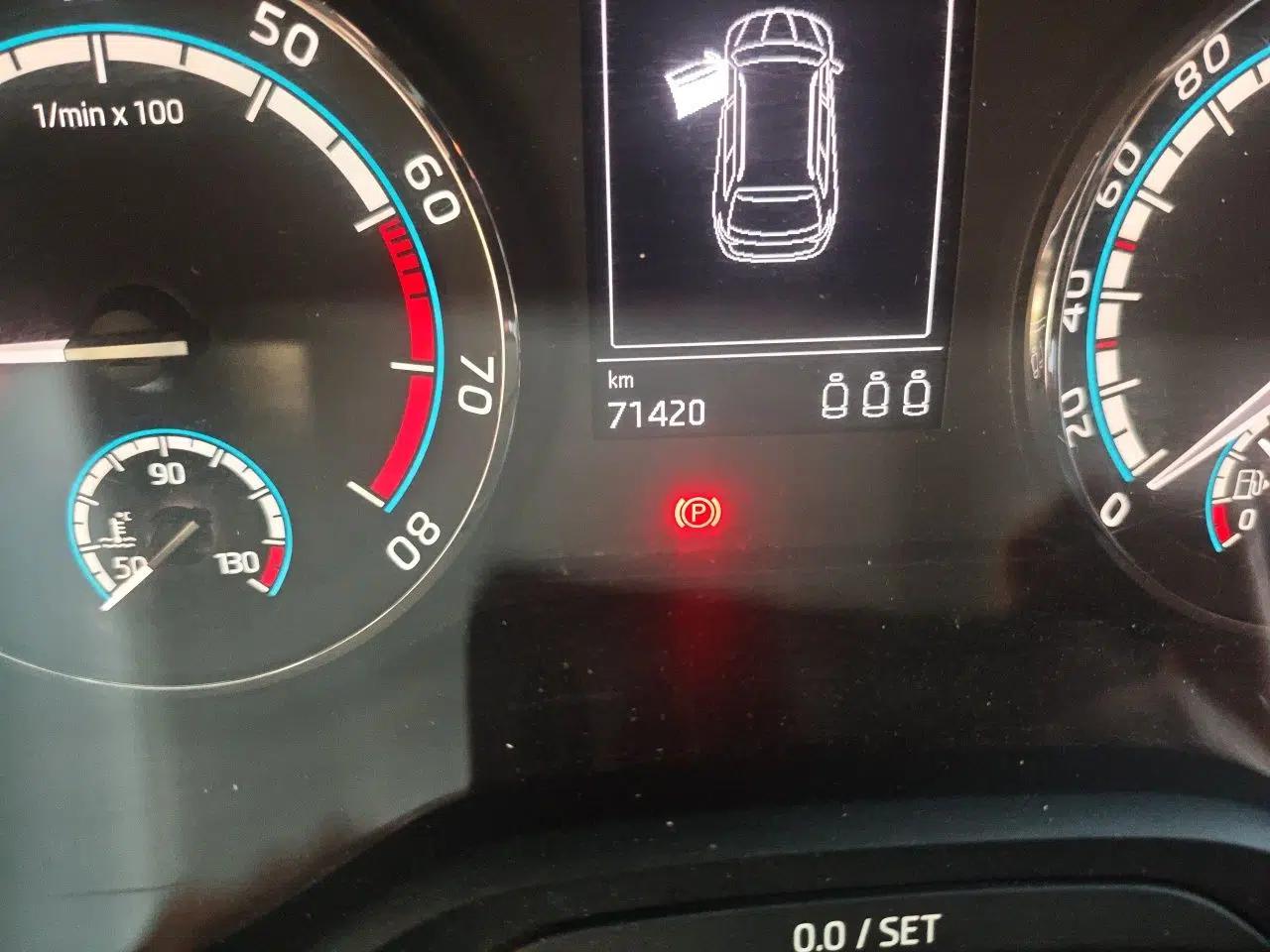 Skoda Karoq 2021 TSI280 Luxury Edition — миниатюра 12