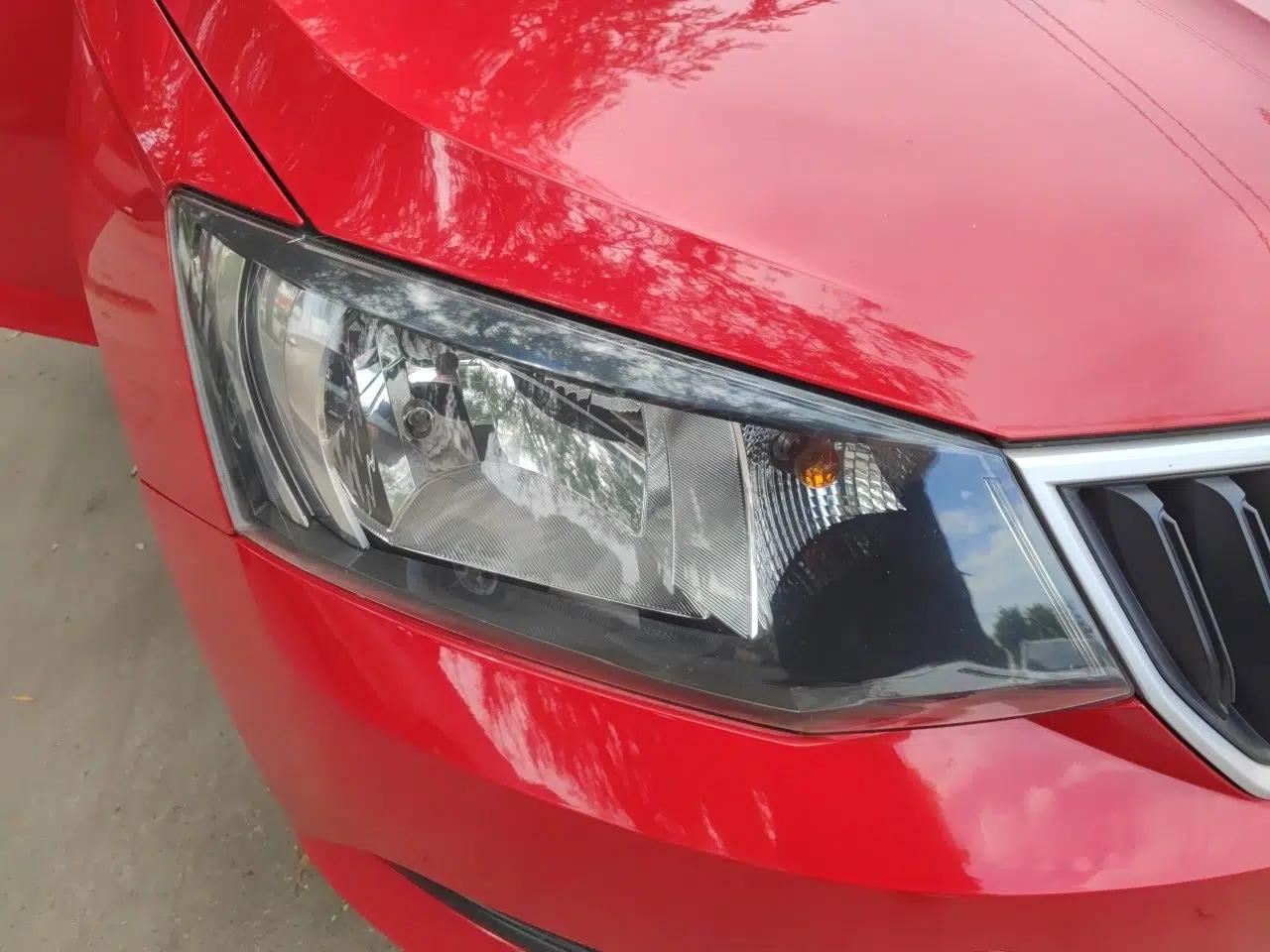 Skoda Fabia 2017 1.4L Automatic Car Enjoy Edition — миниатюра 7