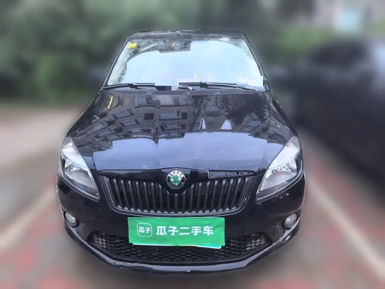 Skoda Fabia 2012 1.6L Automatic Sport Edition — миниатюра 2