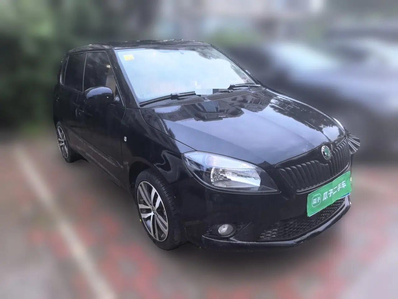 Skoda Fabia 2012 1.6L Automatic Sport Edition — миниатюра 3
