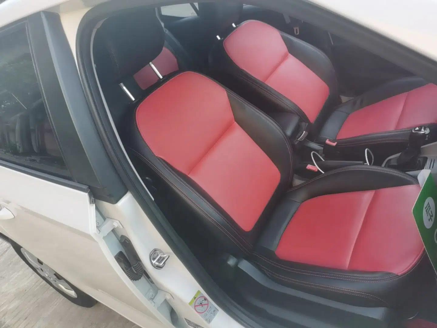 Skoda Fabia 2015 1.4L Automatic Front-Drive Model — миниатюра 24