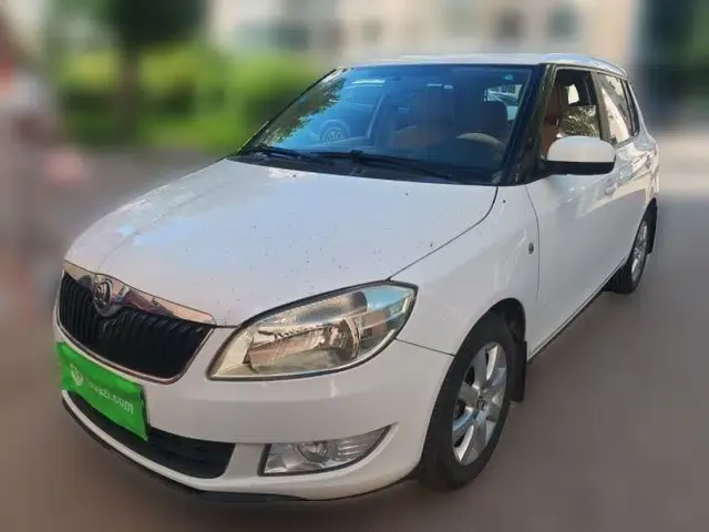 Skoda Fabia 2014 1.4L Automatic Crystal Edition