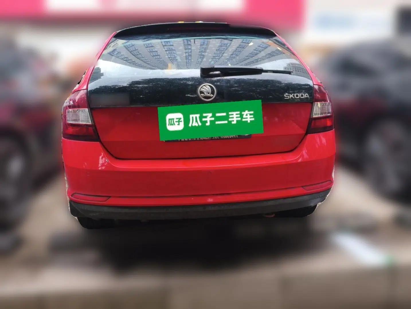 Skoda Rapid Spaceback 2014 1.6L Automatic Enjoyment Edition — миниатюра 5