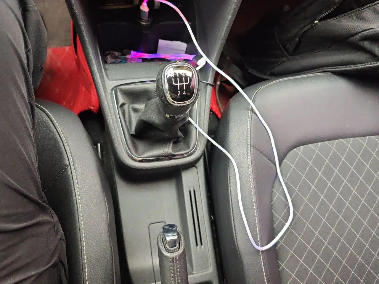Skoda Rapid Spaceback 2018 1.6L Manual Comfort Edition — миниатюра 14