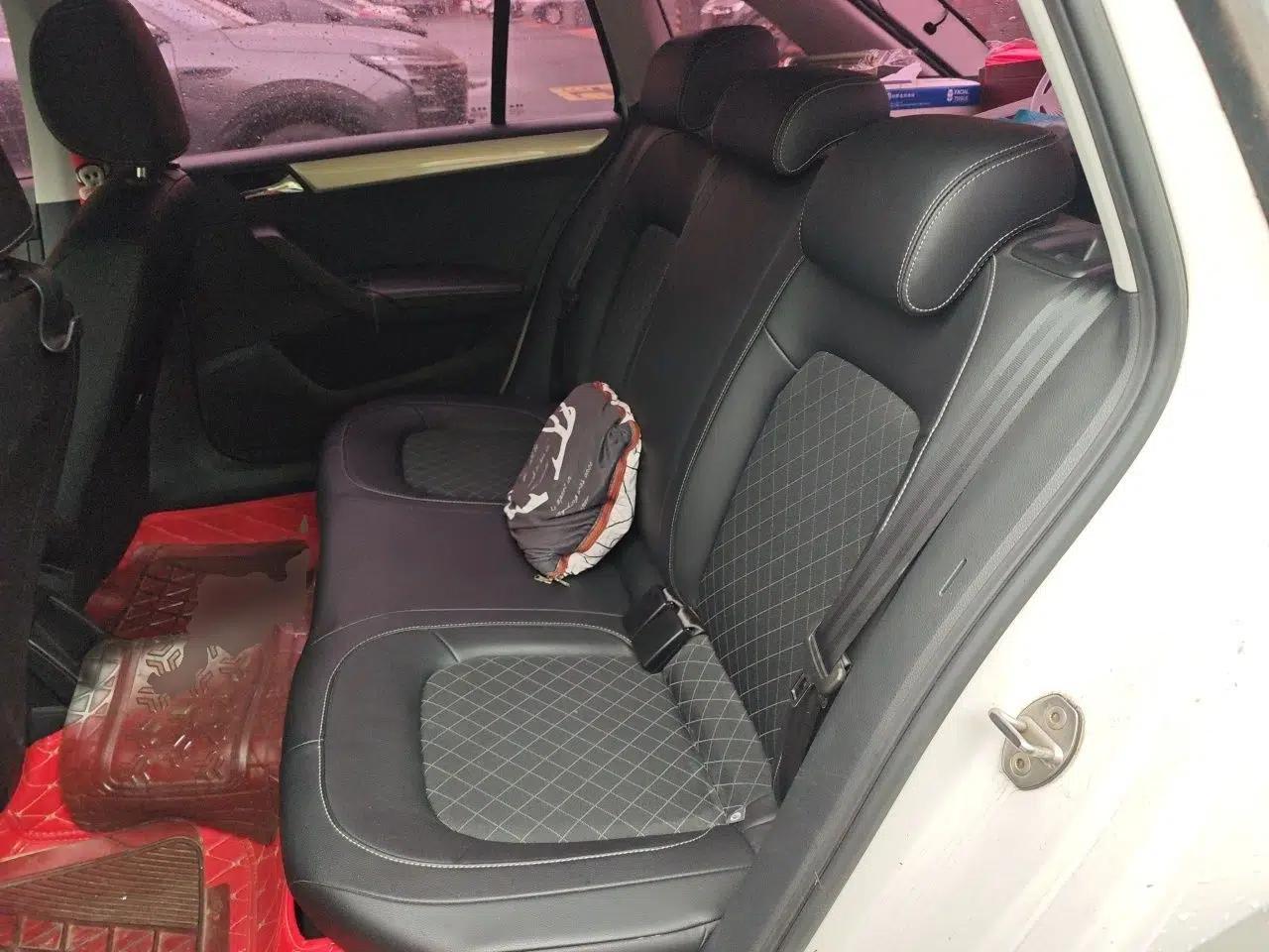 Skoda Rapid Spaceback 2018 1.6L Manual Comfort Edition — миниатюра 17