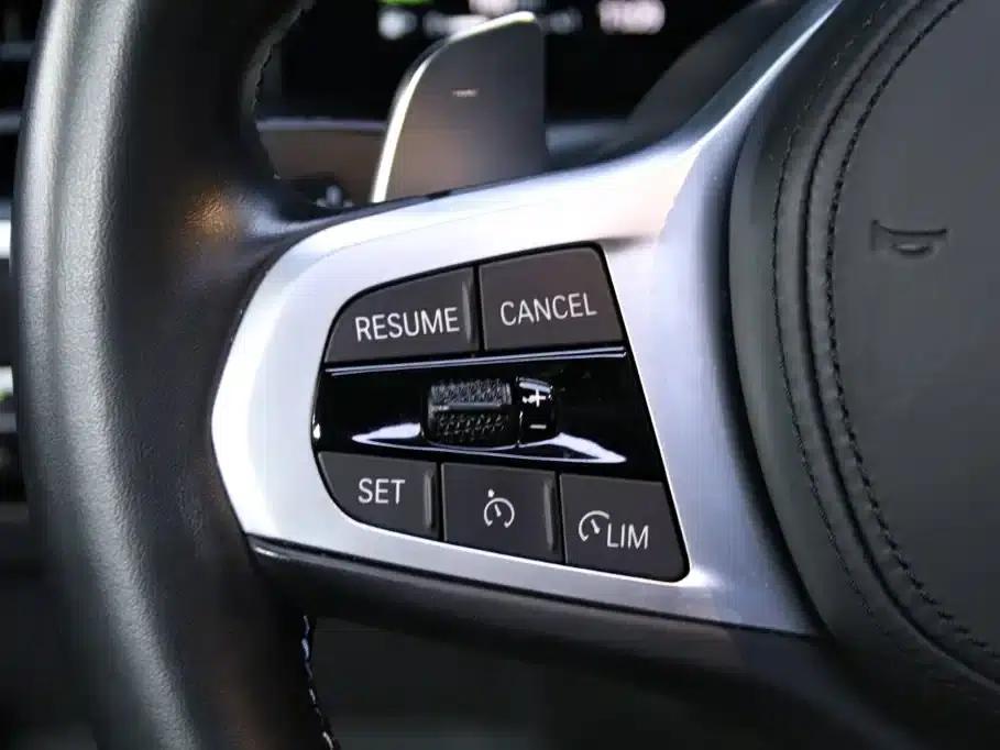 2023 BMW M240i — миниатюра 9