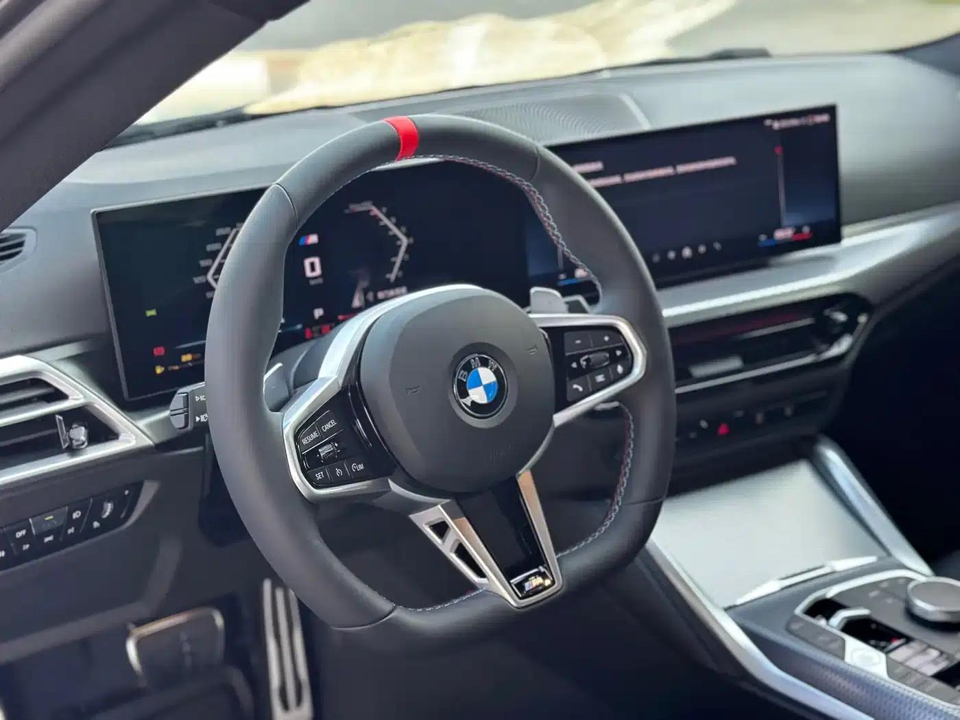 2025 BMW M240i xDrive — миниатюра 14