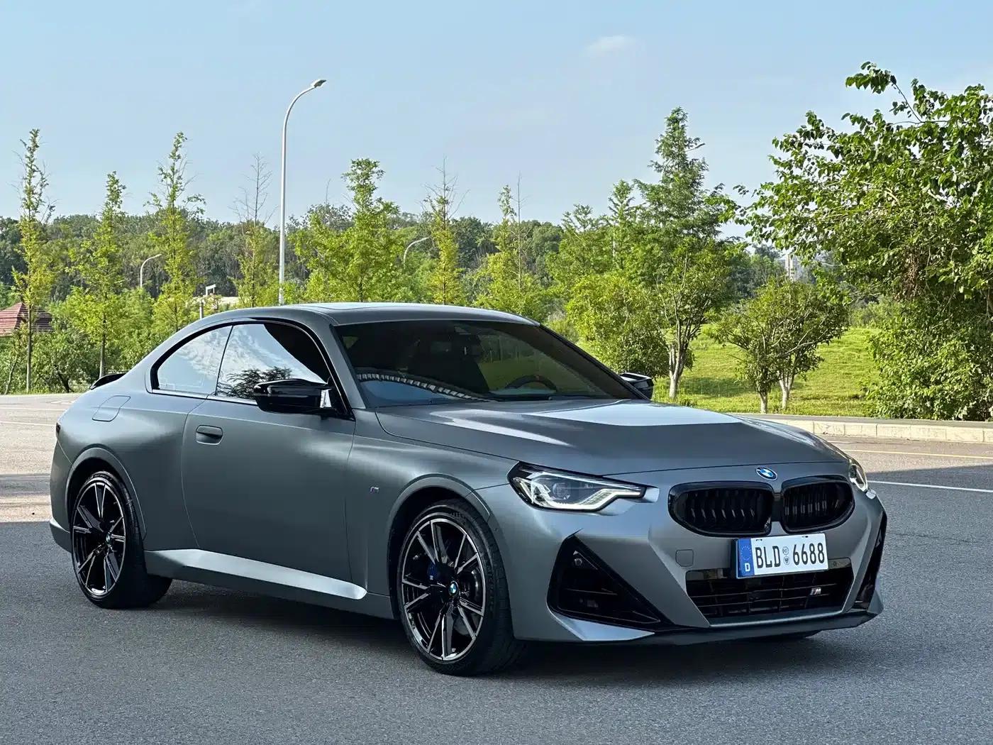 2025 BMW M240i xDrive — миниатюра 3