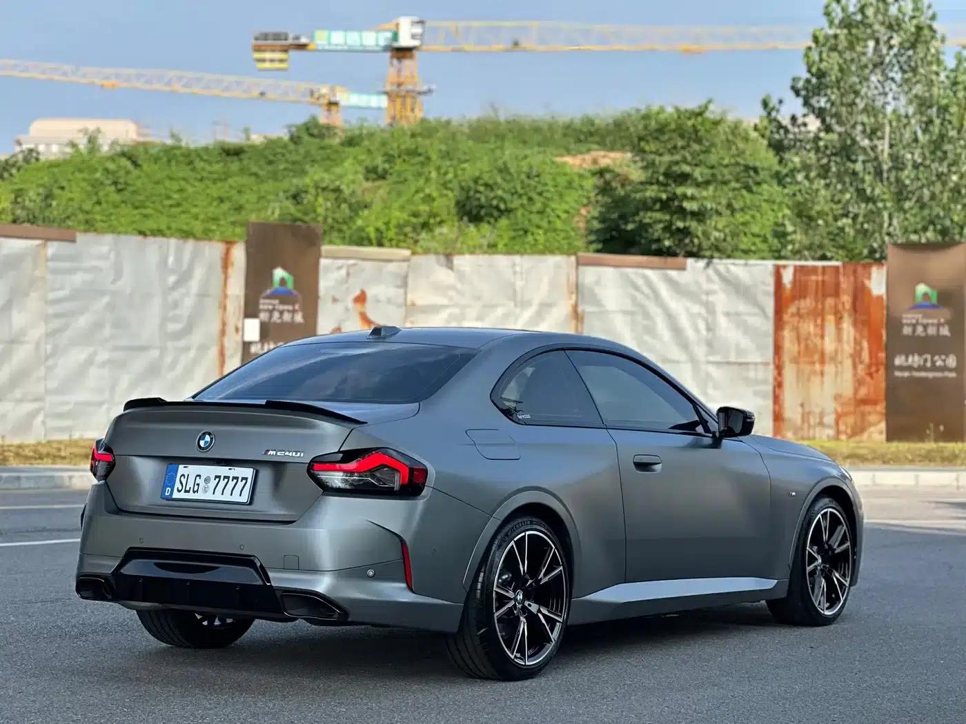 2025 BMW M240i xDrive — миниатюра 6