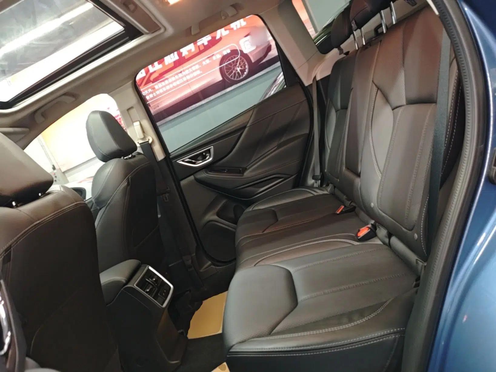 Subaru Forester 2021 2.0i Luxury Edition — миниатюра 30