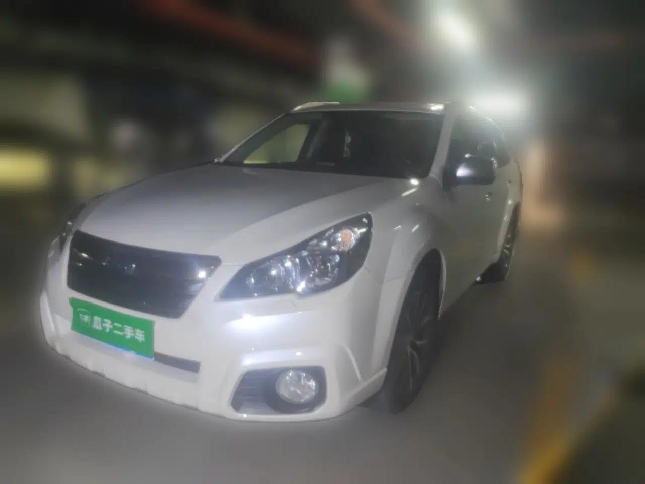 Subaru Outback 2014 2.5i Yashang Sport Edition — миниатюра 1