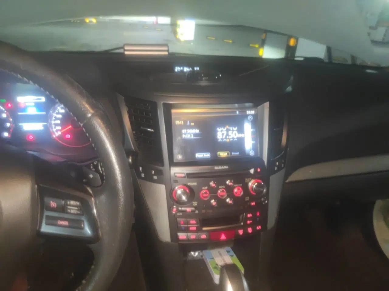 Subaru Outback 2014 2.5i Yashang Sport Edition — миниатюра 13