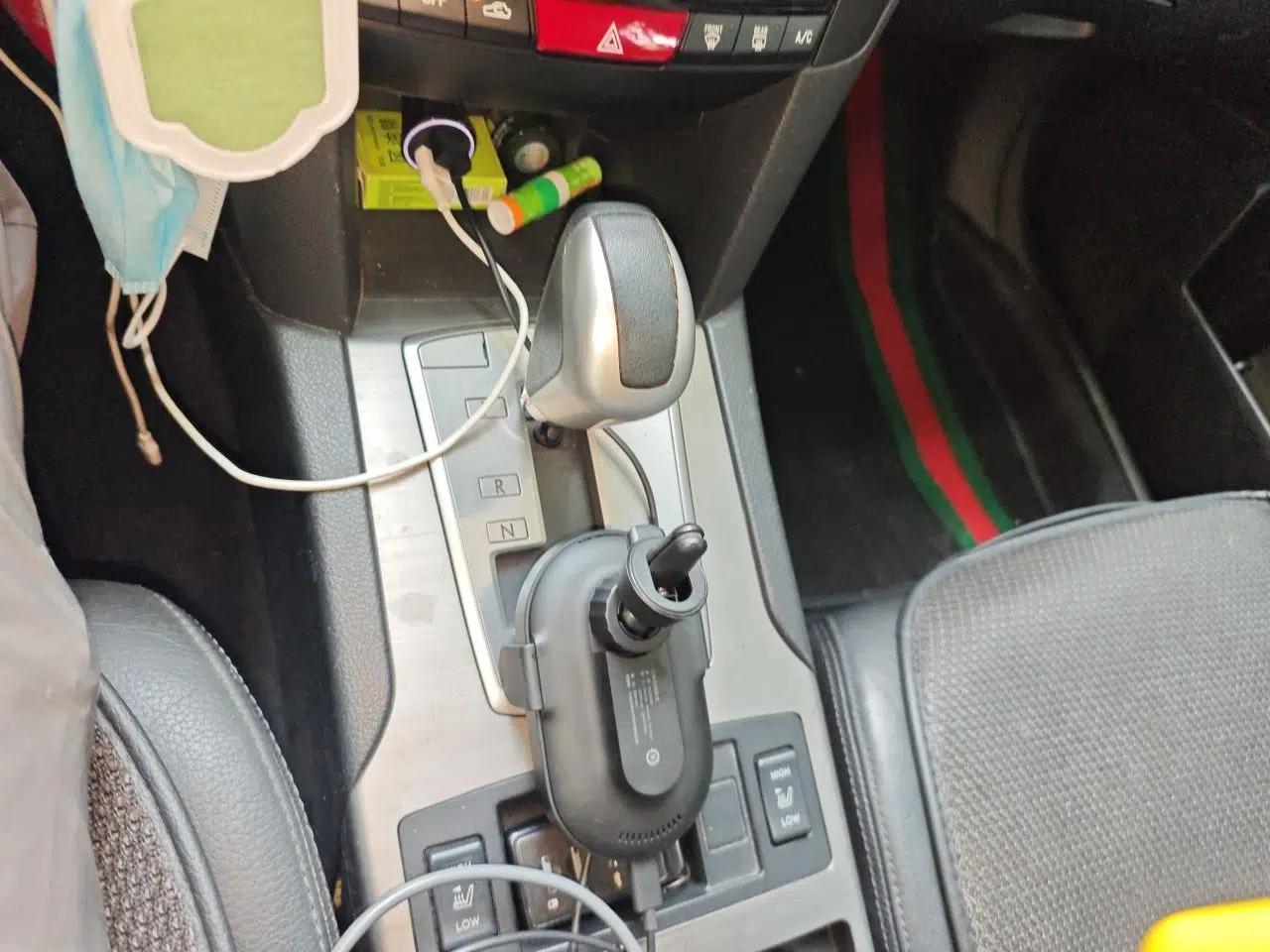 Subaru Outback 2010 2.5i Luxury Navigation Edition — миниатюра 14