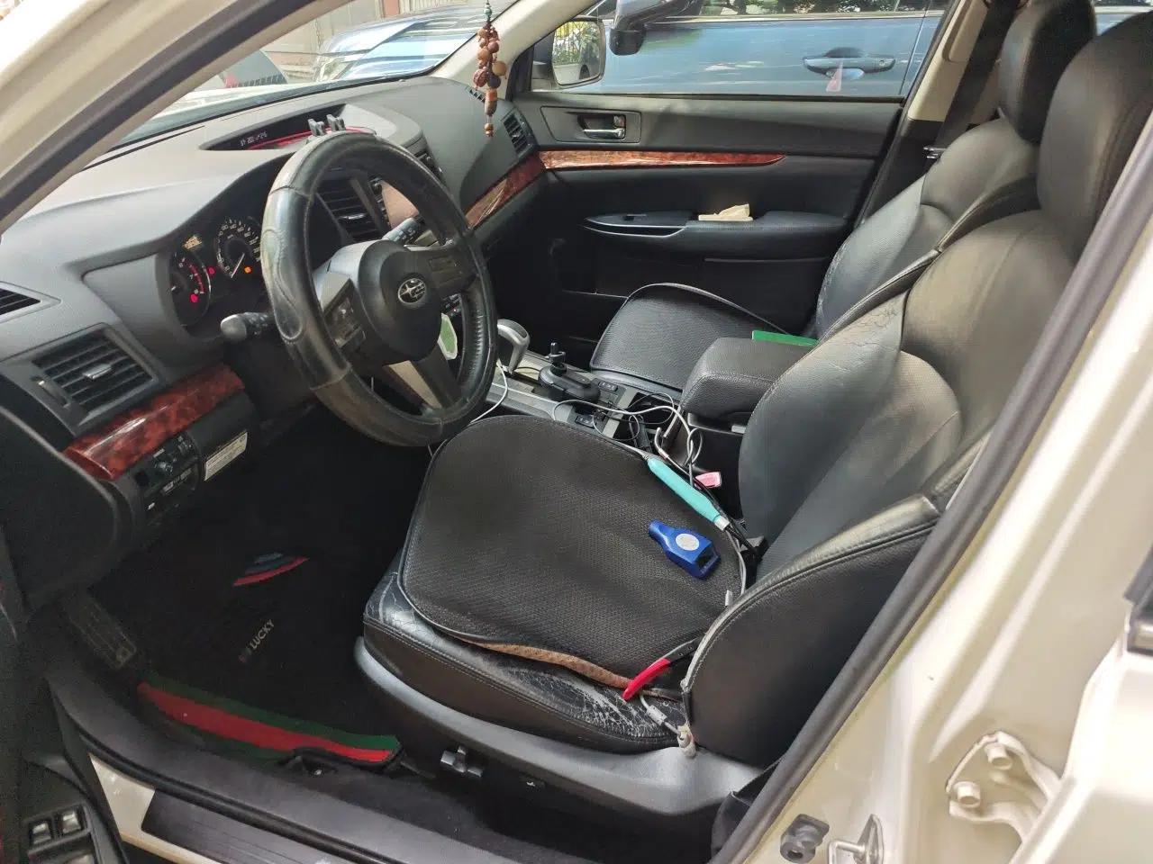 Subaru Outback 2010 2.5i Luxury Navigation Edition — миниатюра 15