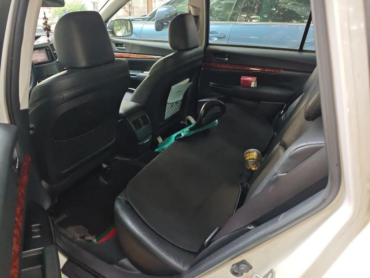Subaru Outback 2010 2.5i Luxury Navigation Edition — миниатюра 17