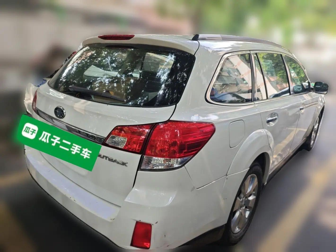 Subaru Outback 2010 2.5i Luxury Navigation Edition — миниатюра 6