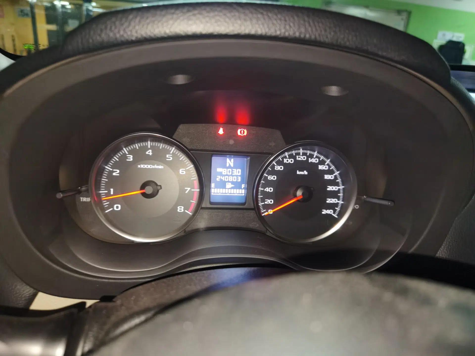 Subaru XV 2012 2.0i Elite Edition — миниатюра 11