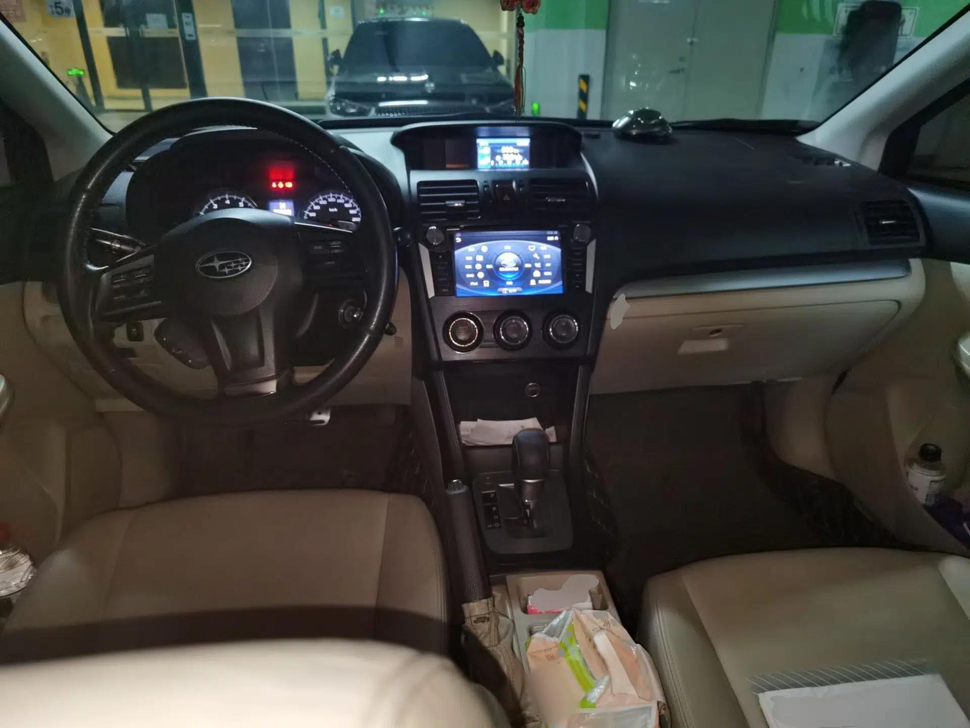 Subaru XV 2012 2.0i Elite Edition — миниатюра 9