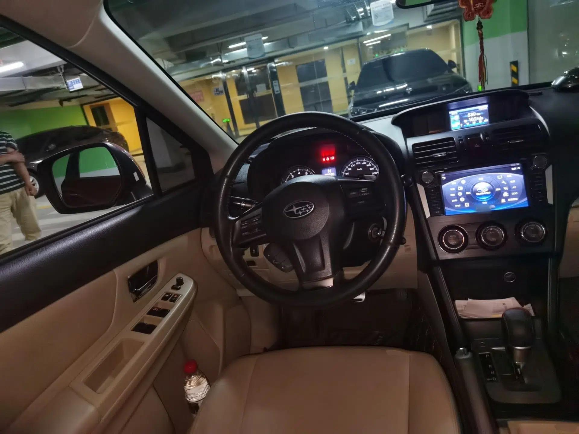 Subaru XV 2012 2.0i Elite Edition — миниатюра 10