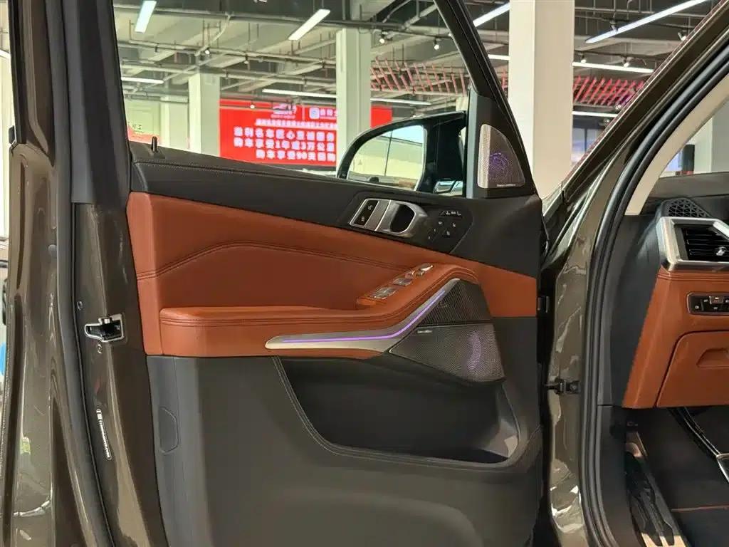 2023 BMW X7 M60i xDrive M60i — миниатюра 27
