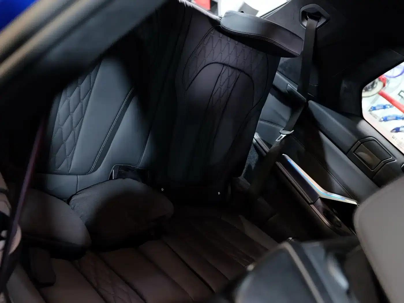 2026 BMW X7 M60i xDrive M60i — миниатюра 13