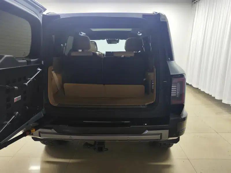 Leopard 8 2025 Smart & Brave Flagship Edition 6-seater — миниатюра 20