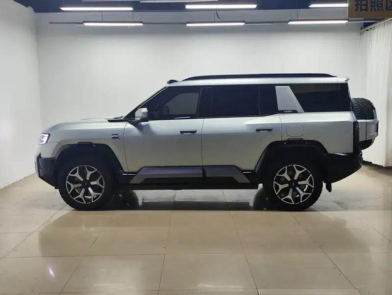 Leopard 8 2025 Smart & Brave Flagship Edition 6-seater — миниатюра 4