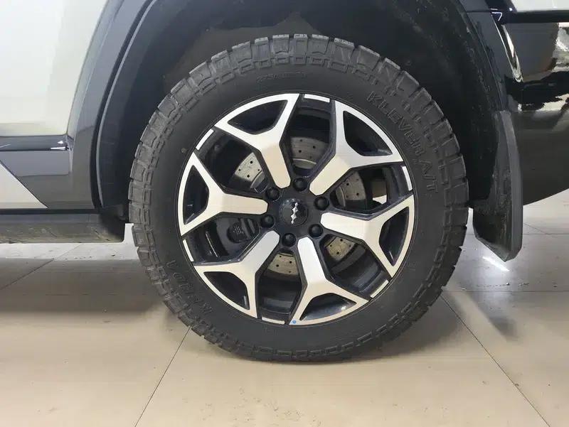 Leopard 8 2025 Smart & Brave Flagship Edition 6-seater — миниатюра 9