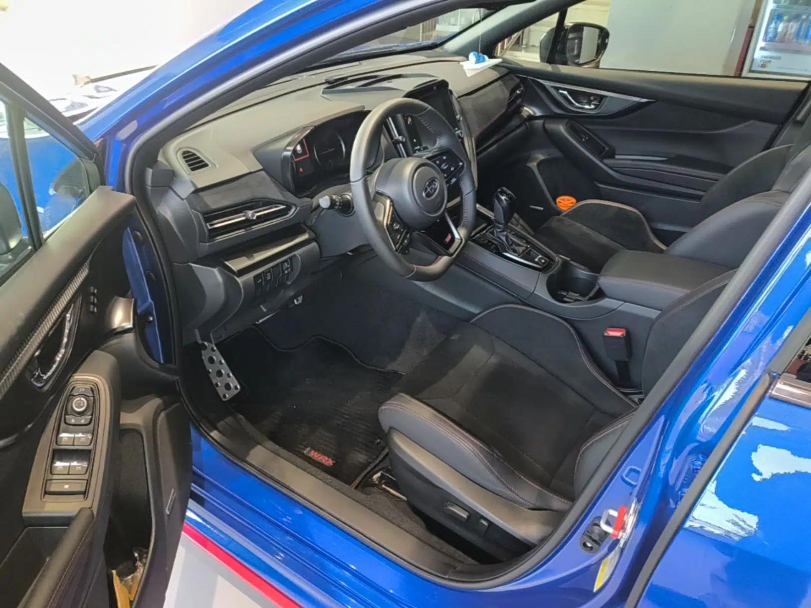 Subaru WRX 2025 2.4T CVT Wagon tS EyeSight — миниатюра 18