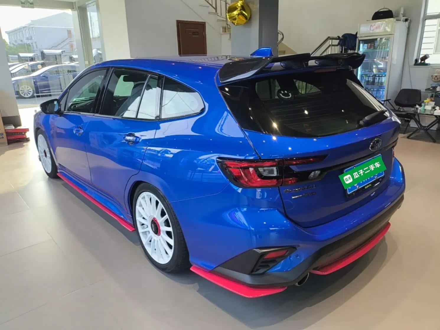 Subaru WRX 2025 2.4T CVT Wagon tS EyeSight — миниатюра 4