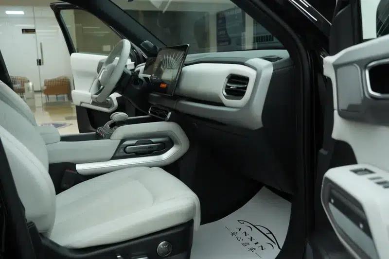 Titanium 3 2025 Model 501KM AWD Drone Edition — миниатюра 12