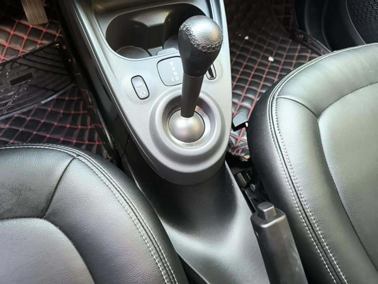 smart fortwo 2019 0.9T 66kW Hardtop Engine Version China VI Emission Standard — миниатюра 16