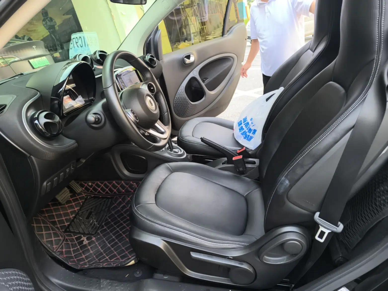 smart fortwo 2019 0.9T 66kW Hardtop Engine Version China VI Emission Standard — миниатюра 17
