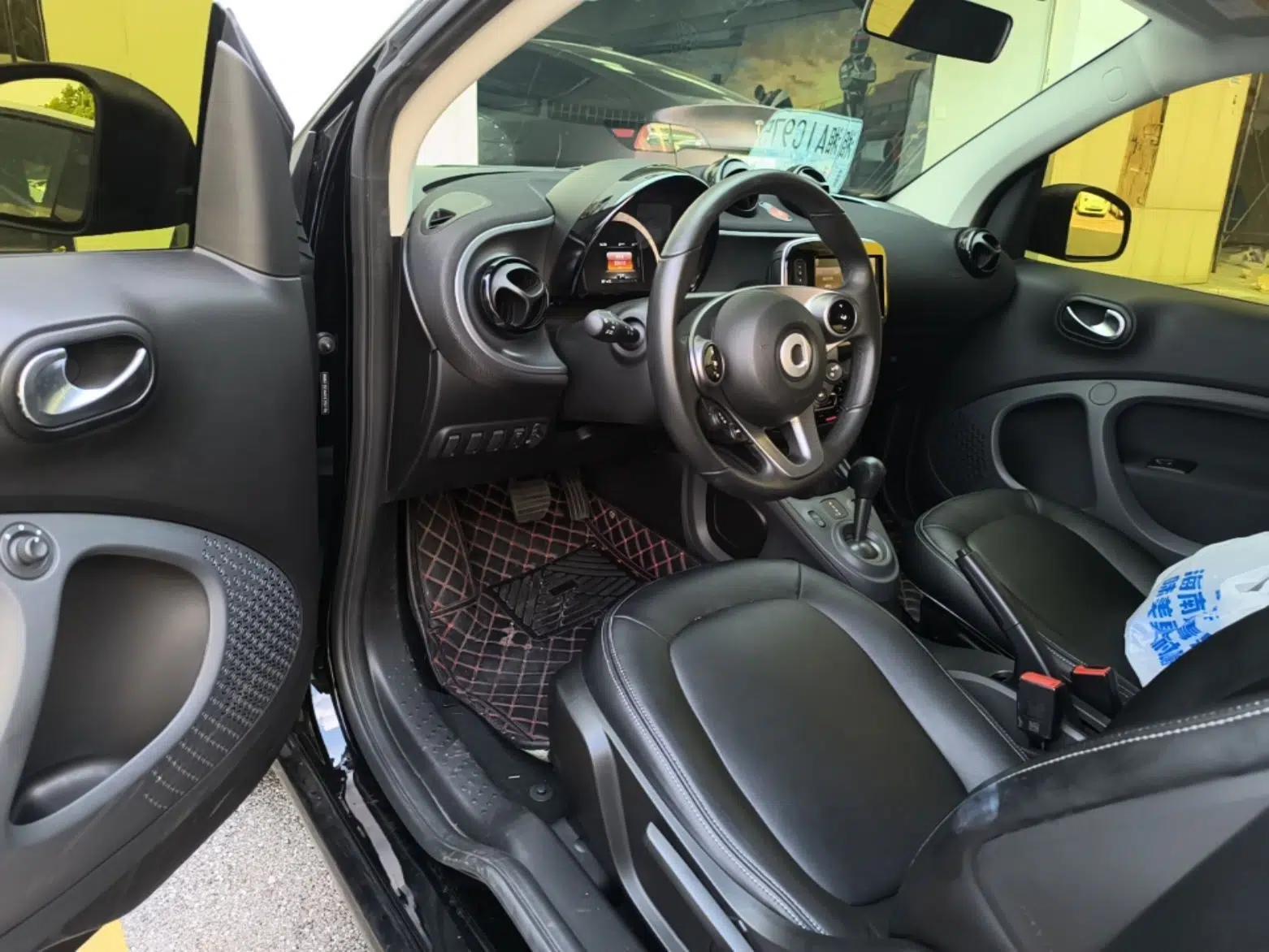 smart fortwo 2019 0.9T 66kW Hardtop Engine Version China VI Emission Standard — миниатюра 18