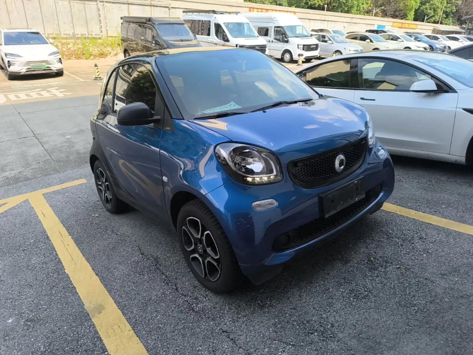 smart fortwo 2019 0.9T 66kW Hardtop Engine Version China VI Emission Standard — миниатюра 3