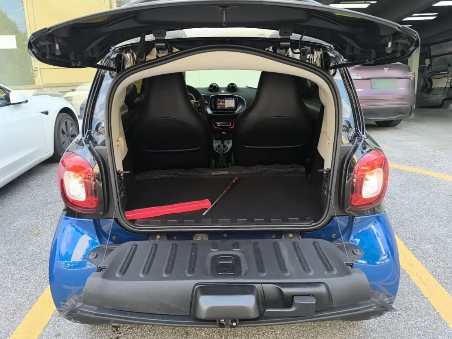 smart fortwo 2019 0.9T 66kW Hardtop Engine Version China VI Emission Standard — миниатюра 22