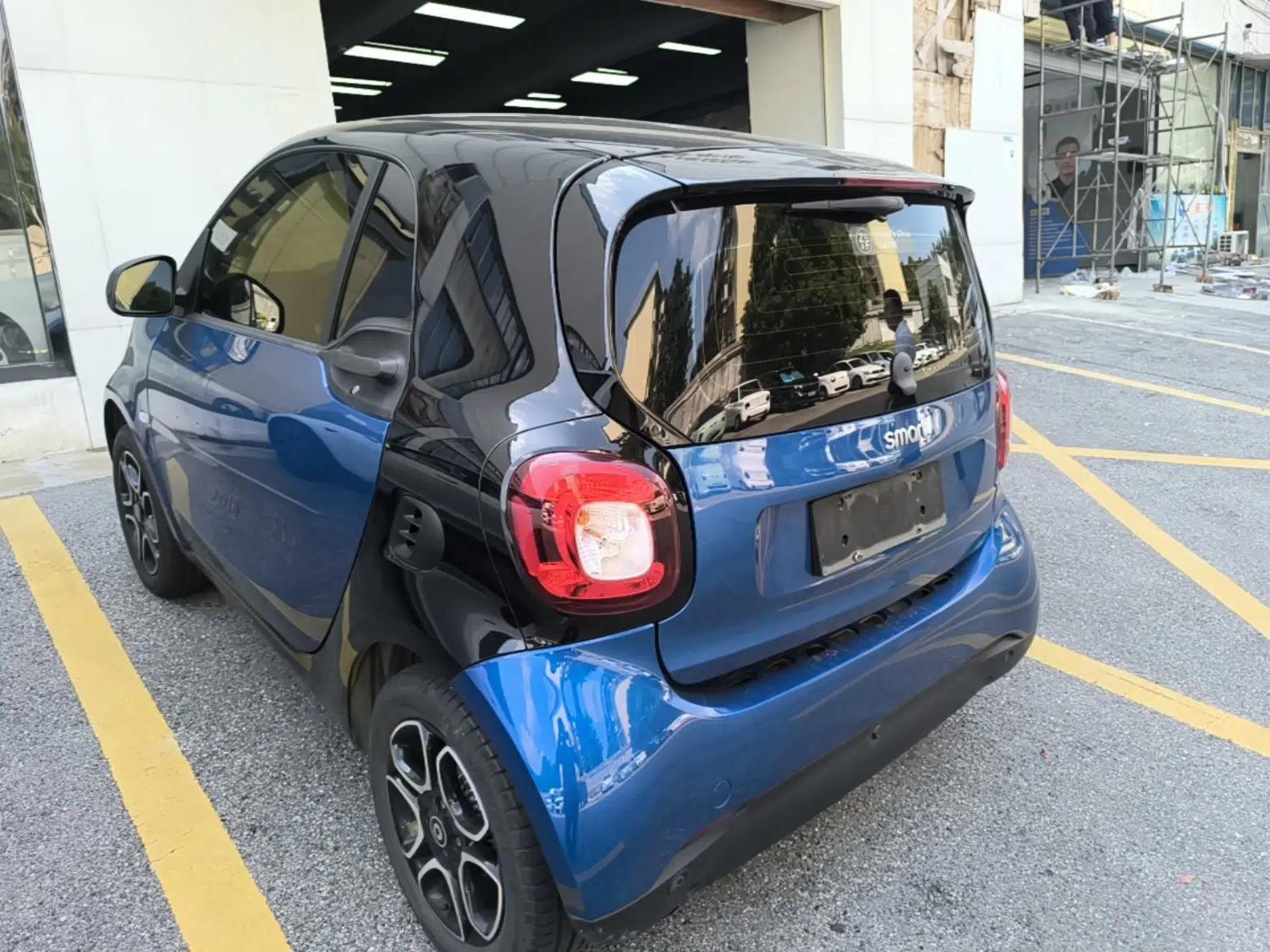 smart fortwo 2019 0.9T 66kW Hardtop Engine Version China VI Emission Standard — миниатюра 4