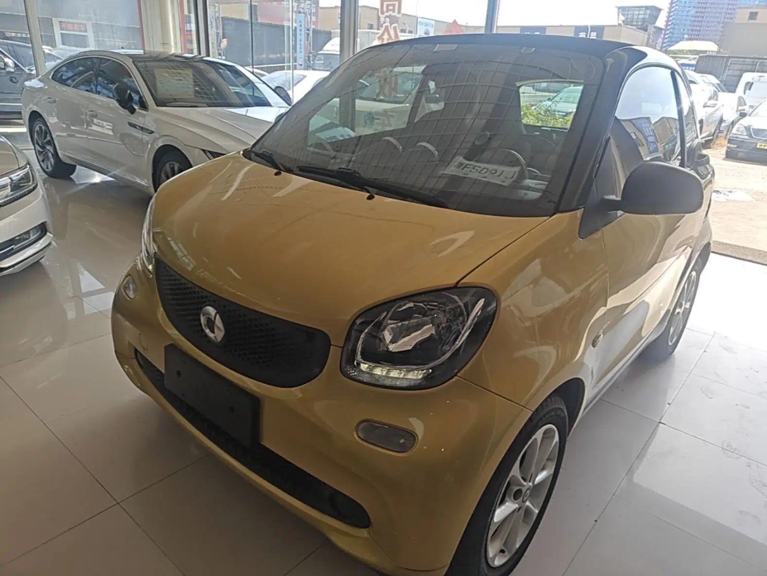 smart fortwo 2015 1.0L 52 kW hardtop Dynamic version — миниатюра 1