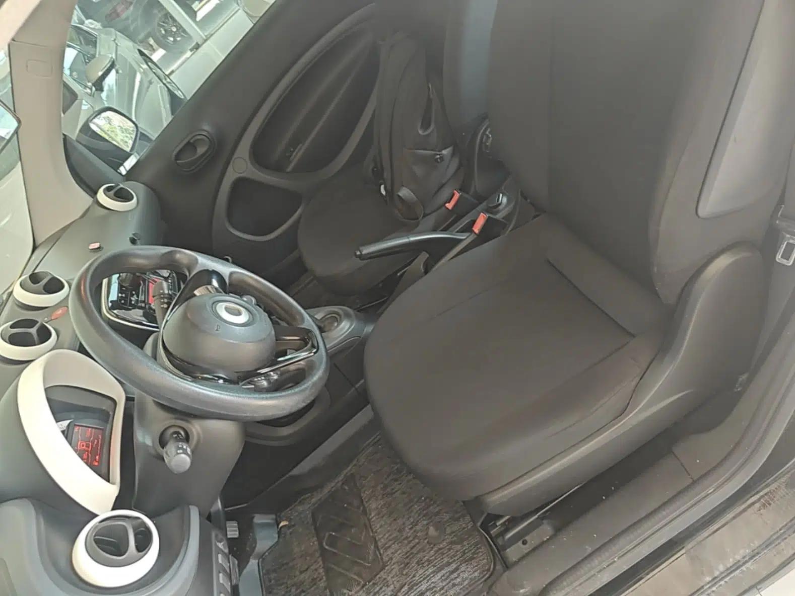 smart fortwo 2015 1.0L 52 kW hardtop Dynamic version — миниатюра 17