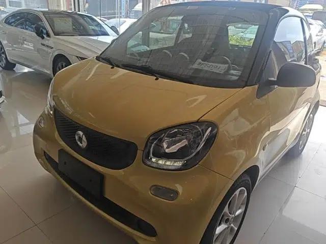 smart fortwo 2015 1.0L 52 kW hardtop Dynamic version