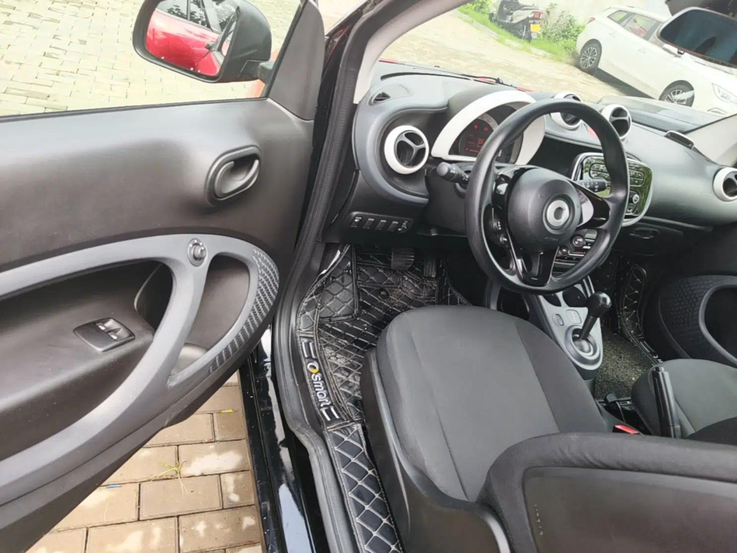smart fortwo 2015 1.0L 52 kW hardtop Dynamic version — миниатюра 18