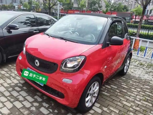 smart fortwo 2015 1.0L 52 kW hardtop Dynamic version