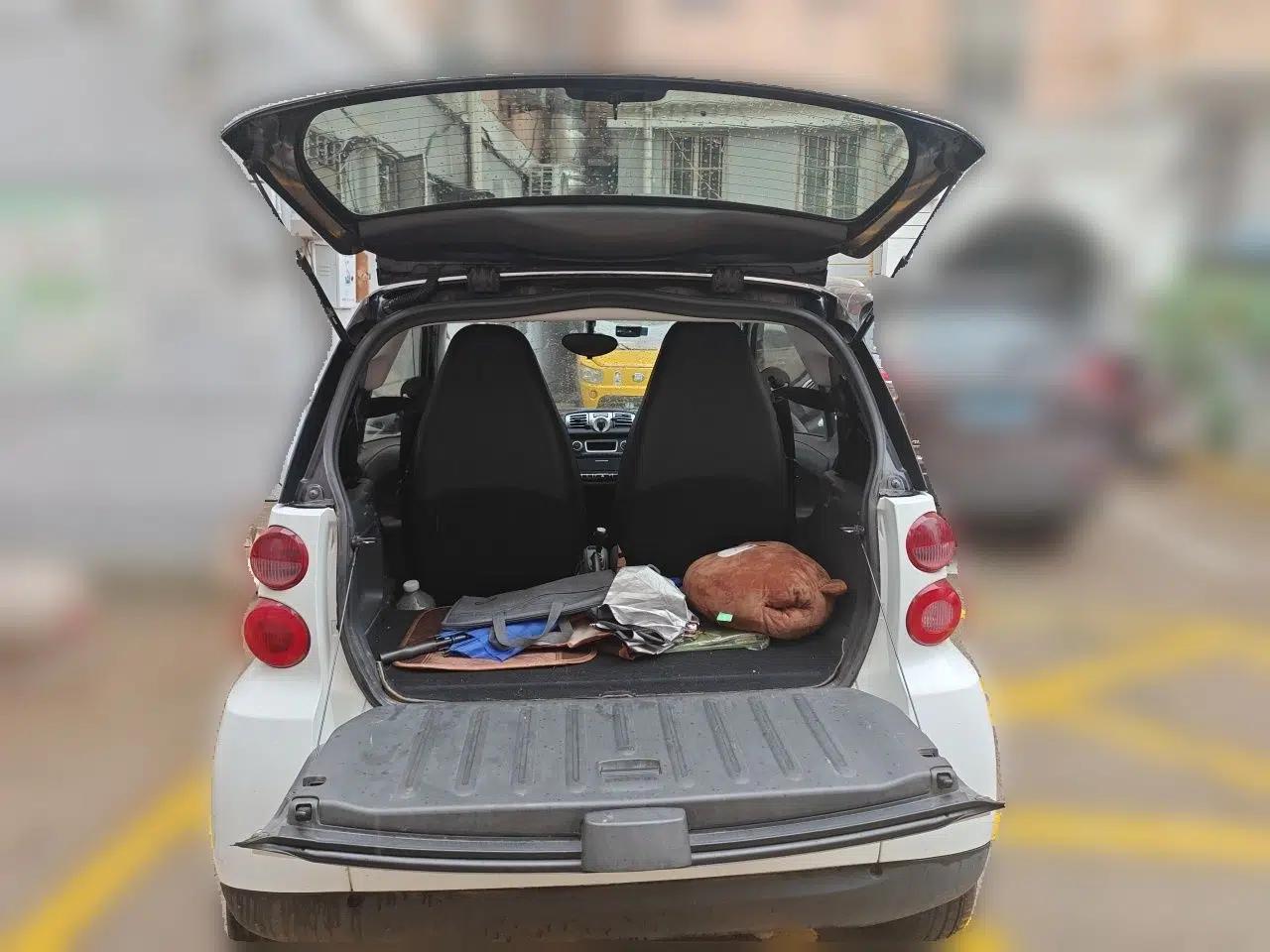 smart fortwo 2011 1.0 MHD Hardtop Standard Edition — миниатюра 19